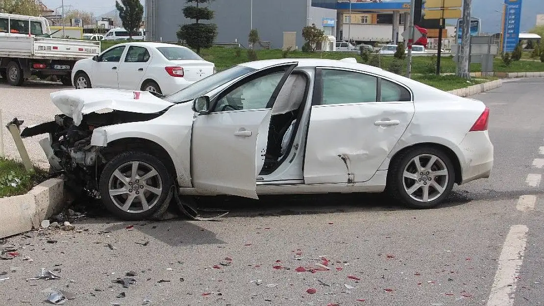'Elazığ´da trafik kazası: 2 yaralı'
