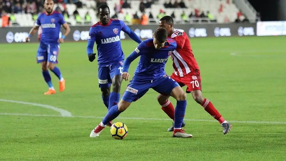'Spor Toto Süper Lig: DG Sivasspor: 0 - Kardemir Karabükspor: 0 (İlk yarı)'