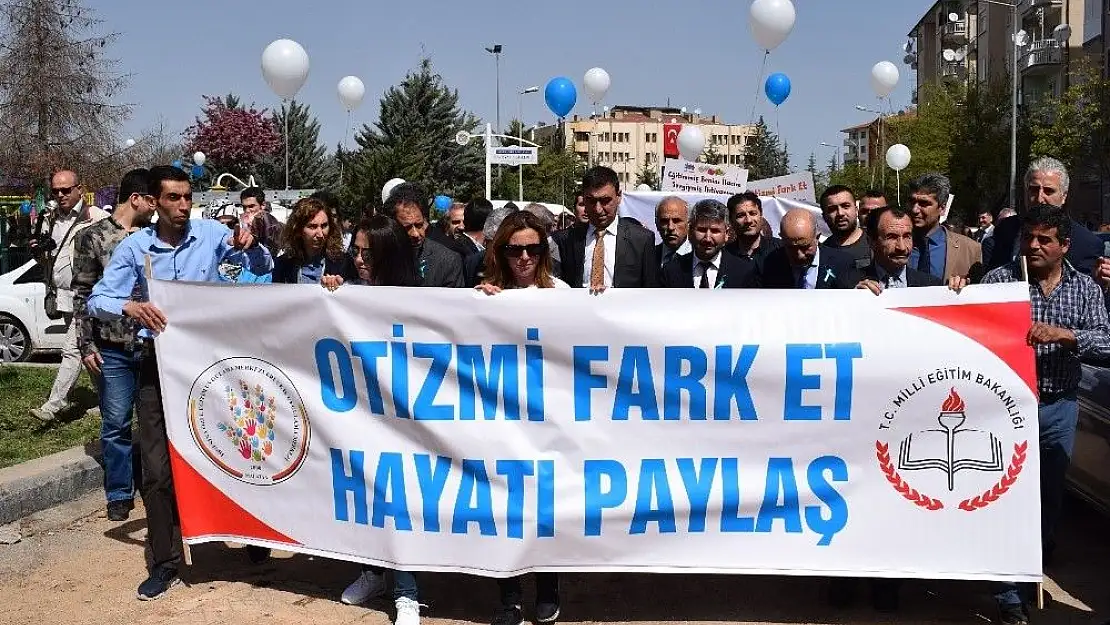 'Dünya Otizm Farkındalık günü'