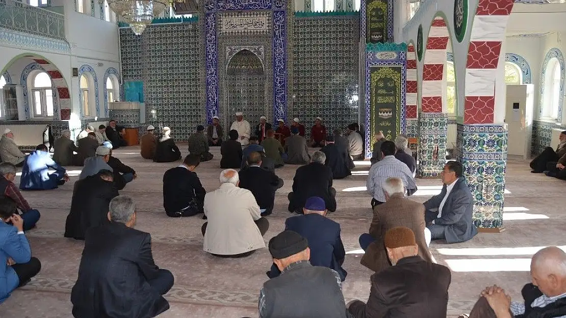 'Gölbaşı´nda şehitler için mevlit okundu'
