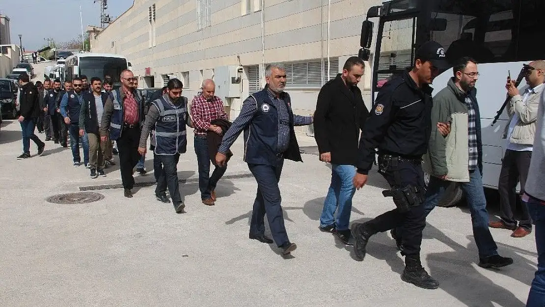 'Elazığ merkezli 21 ilde FETÖ operasyonu: 27 şüpheli tutuklandı'