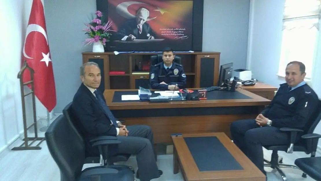 'Arguvan Belediye Başkanı Kızıldaş´tan İlçe Emniyet Amirliğine ziyaret'