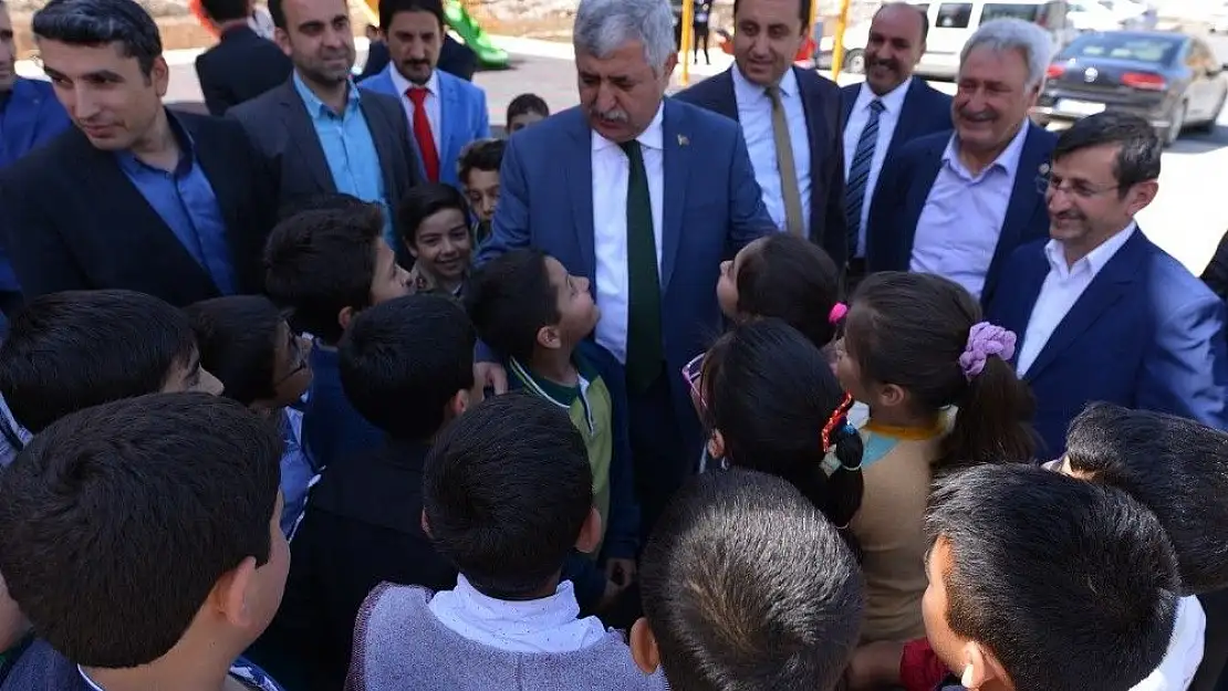 'Belediye Başkanı Polat kermesin açılışını yaptı'