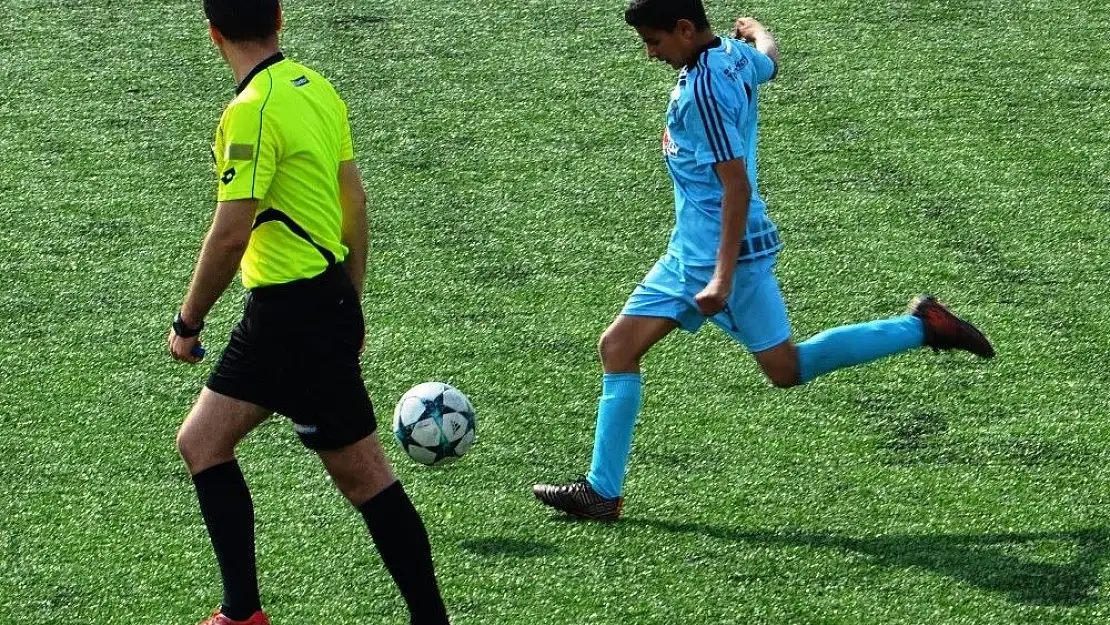 'U14 Türkiye şampiyonası 2. kademe müsabakalarında heyecan sürüyor'