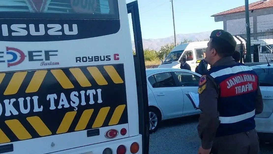 'Jandarma´dan okul servis araçlarına denetim'