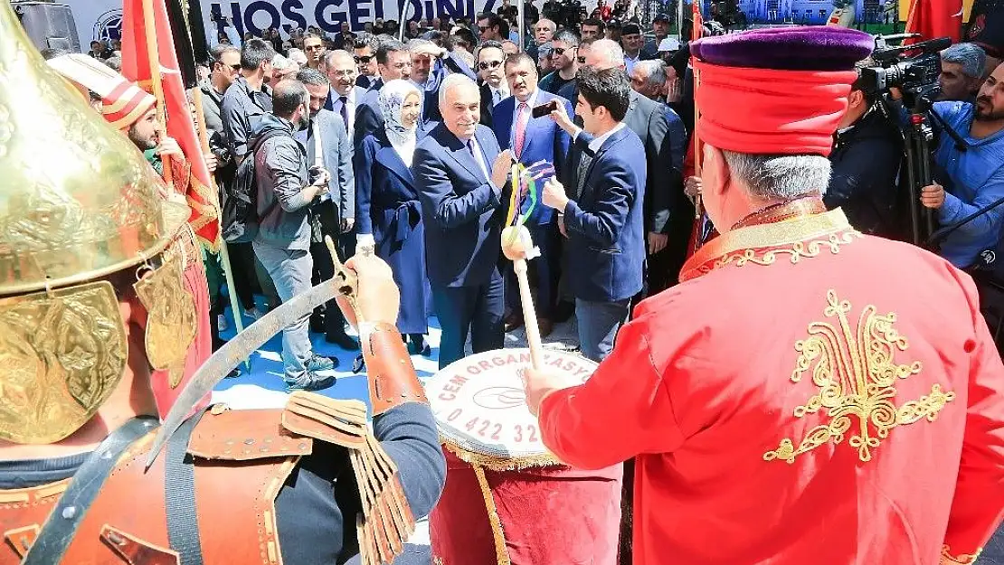 'Tahtalı Hamam Müzesi bakanların katılımıyla açıldı'