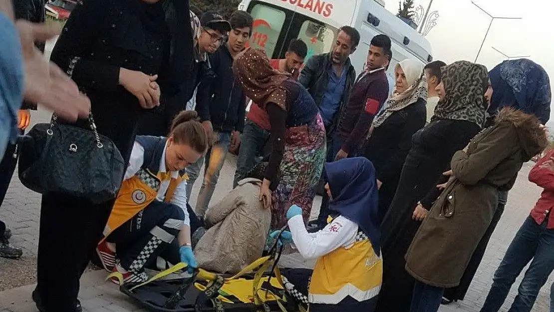 'Otomobil yayaya çarptı: 1 Yaralı'