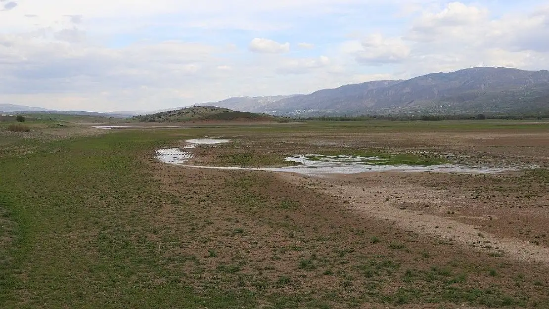 'Göl, sular çekilince ovaya dönüştü'