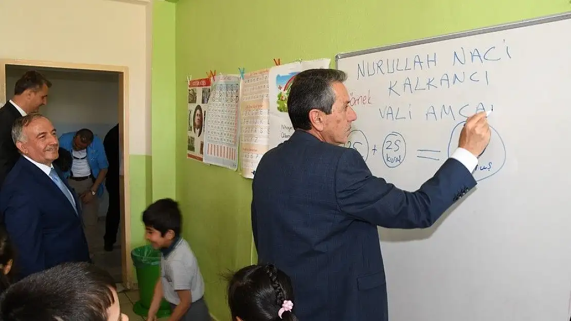 'Vali Kalkancı öğrencilerle bir araya geldi'