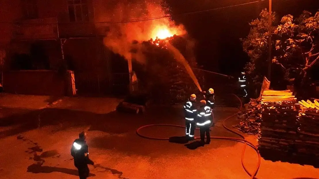 'Kahramanmaraş´ta ahşap atölyesi kundaklandı'