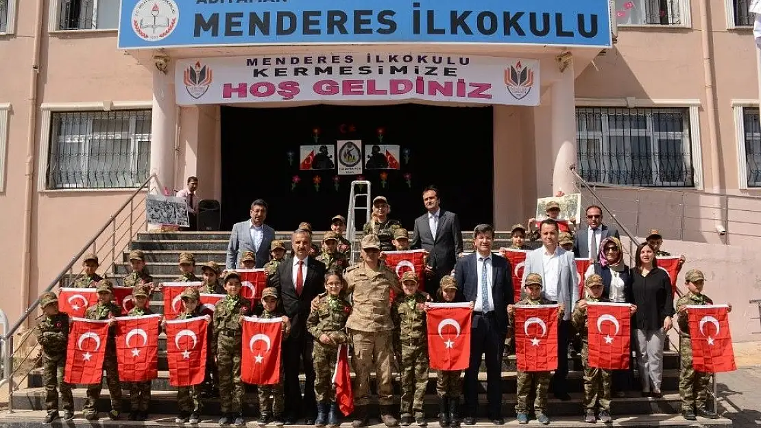 'Menderes İlkokulu Mehmetçik Vakfı yararına kermes düzenledi'