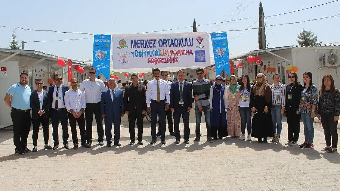 'Konteynır sınıflarda bilim fuarı düzenlendi'