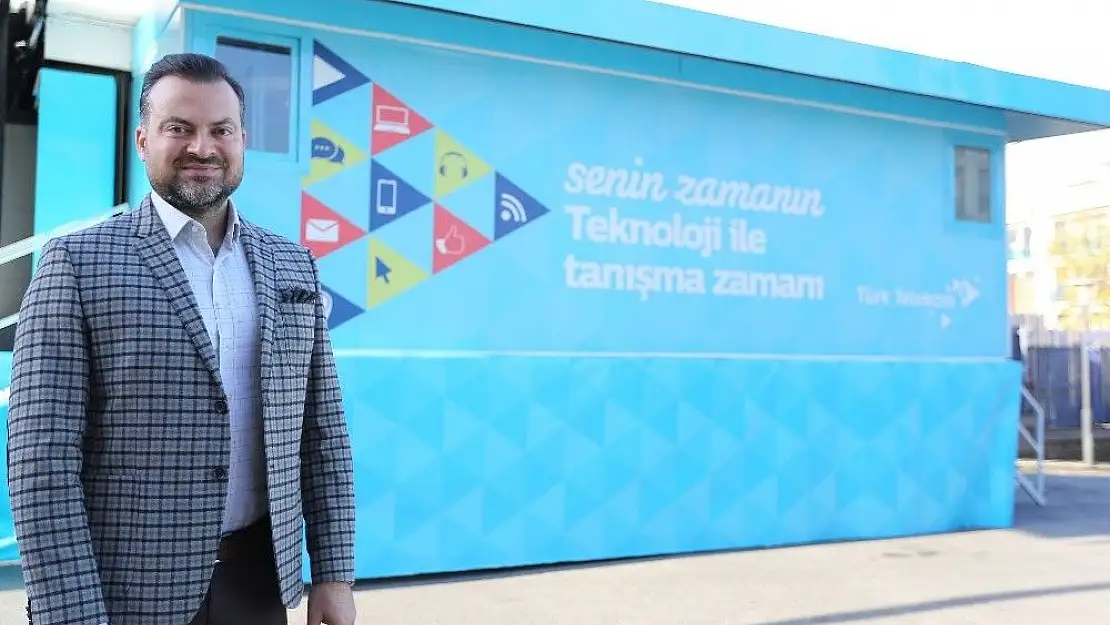 'Türk Telekom Teknoloji Seferberliği Gezici Eğitim Tırı Adıyaman´a geliyor'