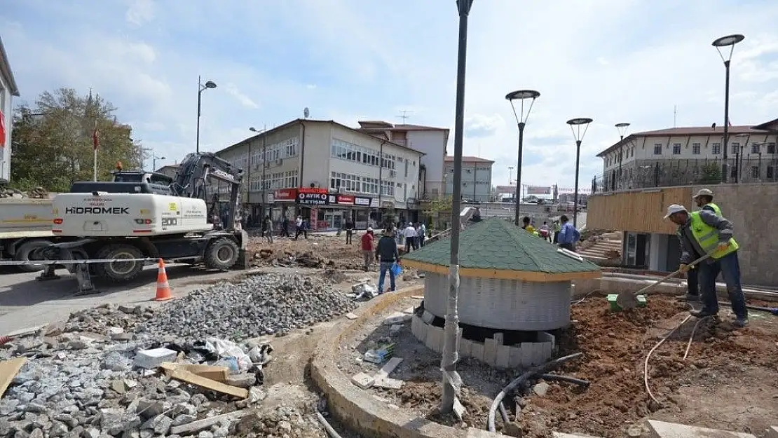 'Ali Ağa Cami Sokak´ta yenileme çalışması'