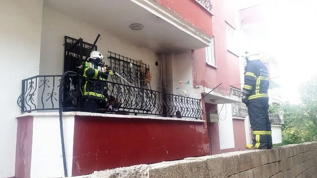 'Gaz kaçıran tüpü çakmakla kontrol edince evi yakıyordu'