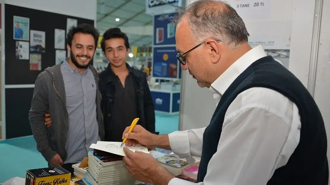 'Malatya Kitap Fuarı okumaya büyük katkı sağlıyor'