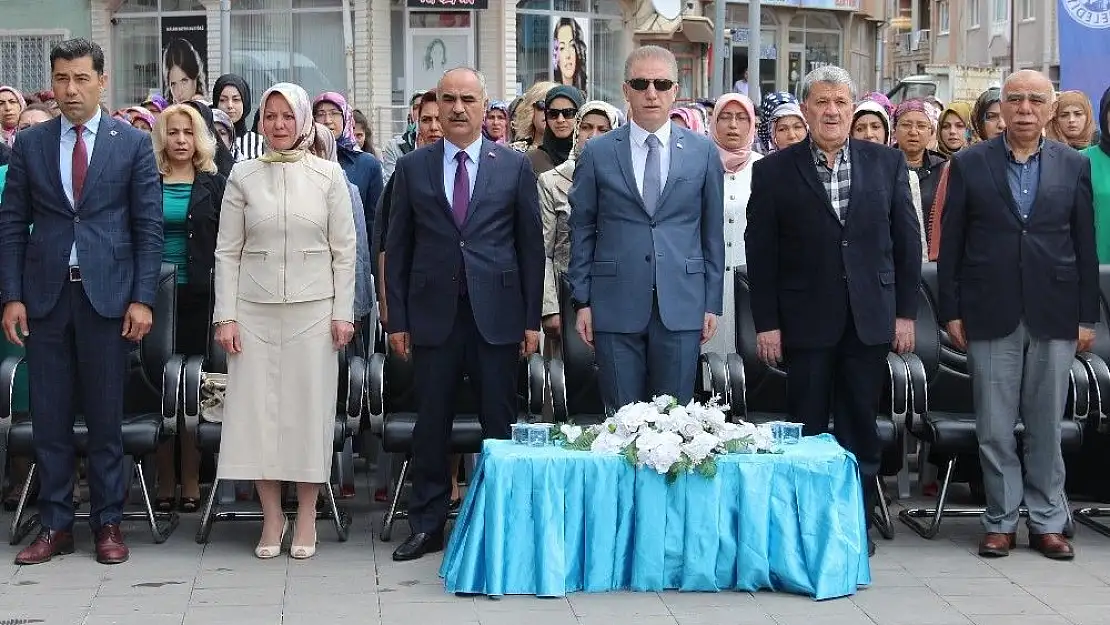 'HEM´den yıl sonu sergisi'