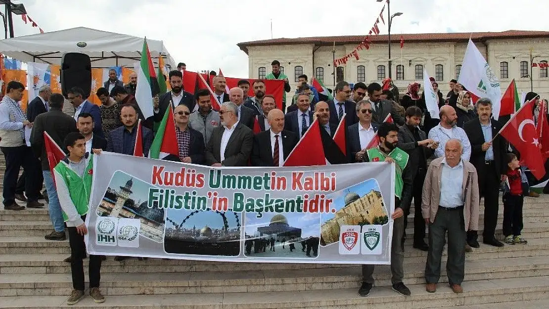 'STK´lardan Filistin´e destek'