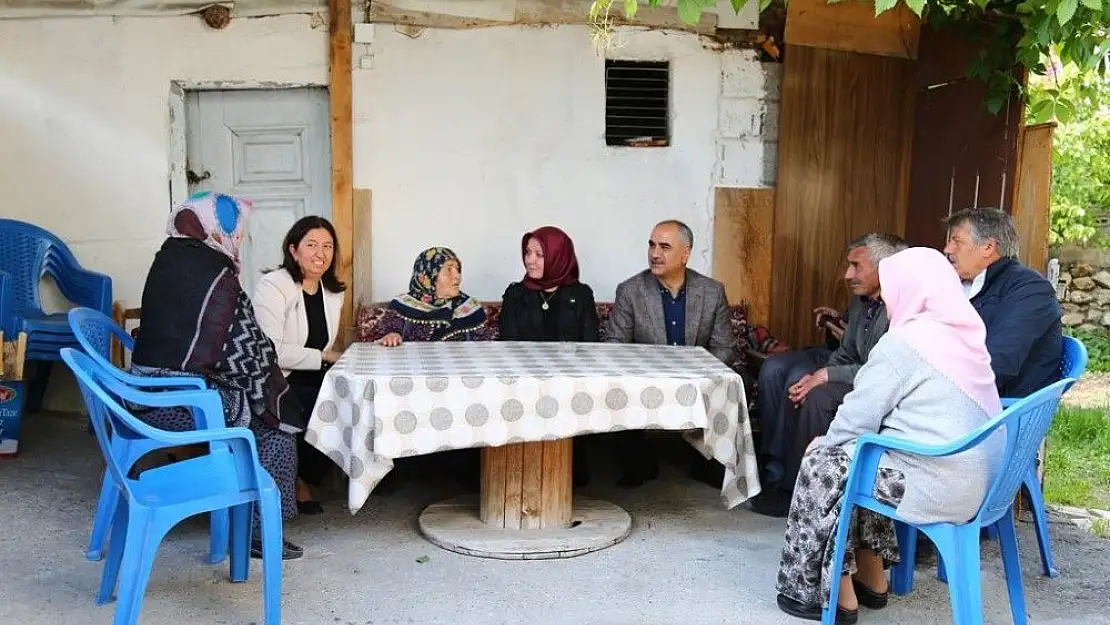 'Başkan Aydın´dan Anneler günü ziyaretleri'