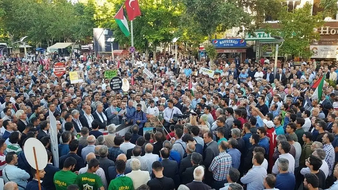'Adıyaman´da binlerce kişi Filistin için sokağa indi'