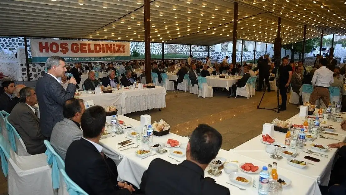 Başkan Çınar muhtarları ağırladı