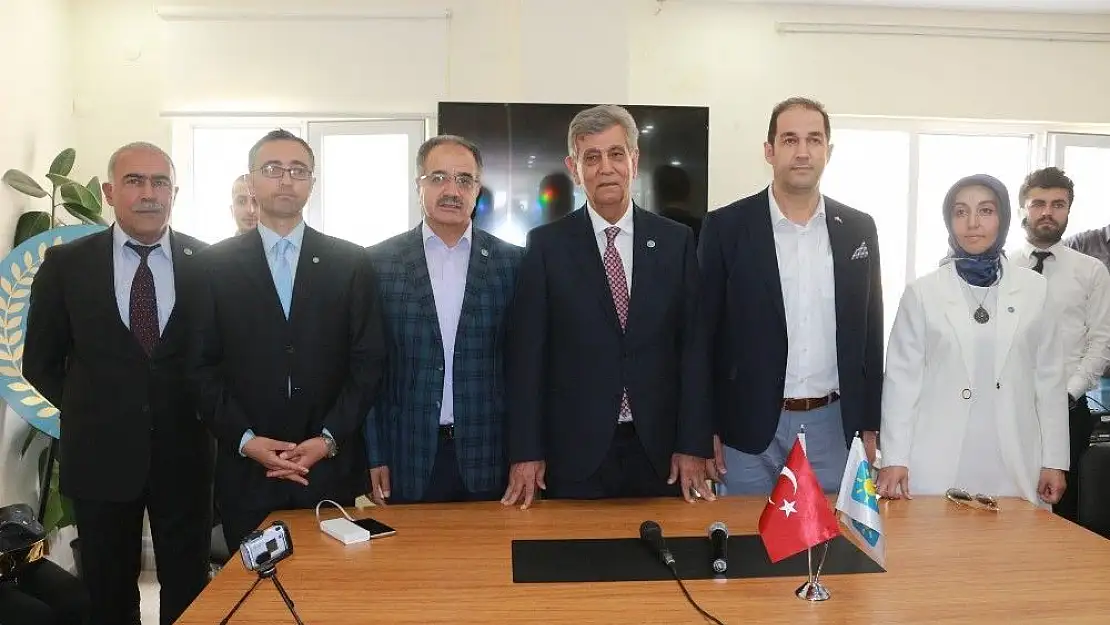 'İyi Parti Adıyaman´da milletvekili adaylarını tanıttı'