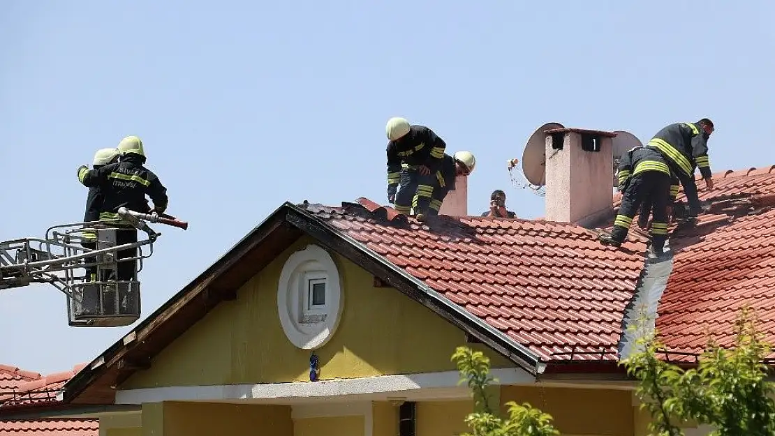 'Lüks villada çıkan yangın korkuttu'