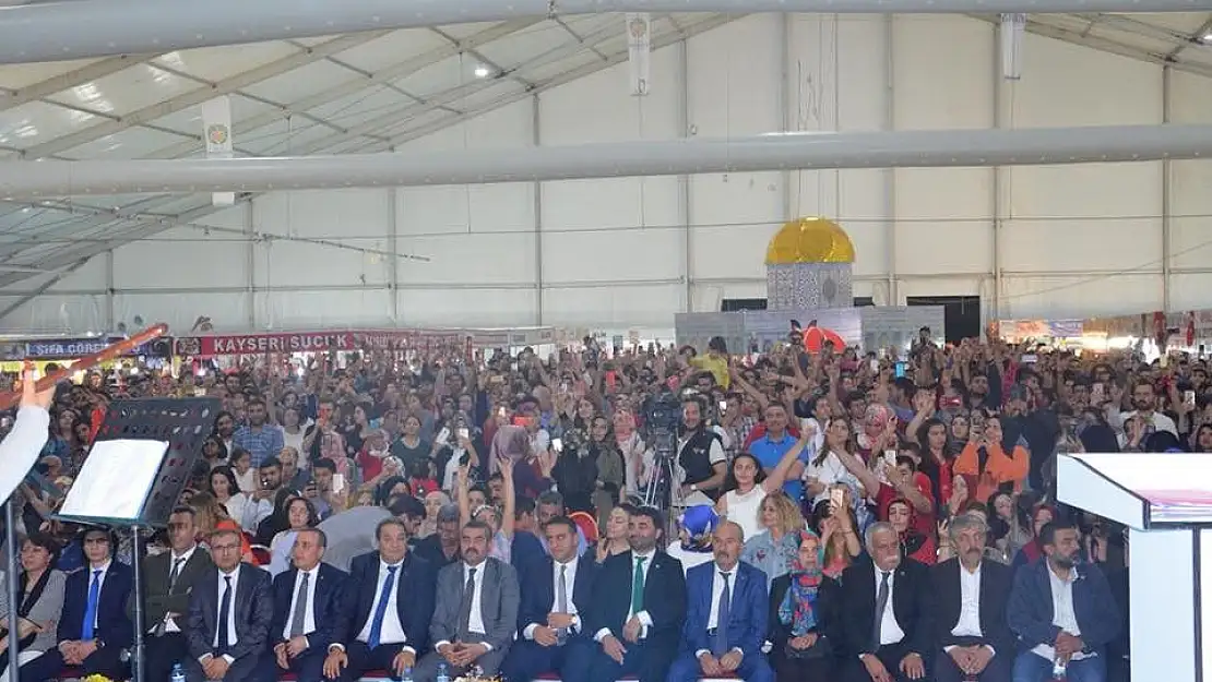 'Ali Kınık konserine yoğun ilgi'