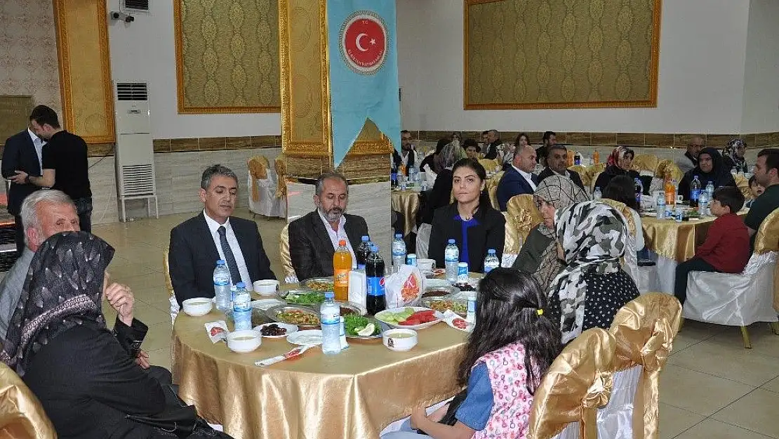 'Elbistan´da şehit aileleri ve gaziler iftarda buluştu'