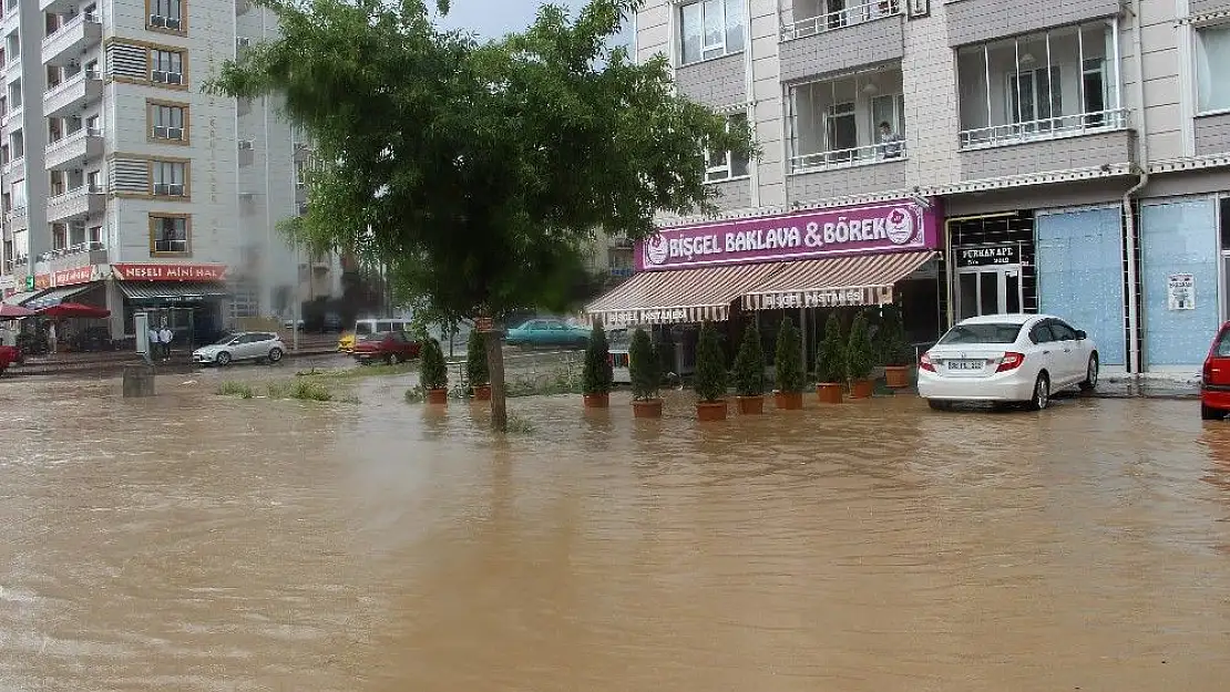 'Şiddetli yağış hasara yol açtı'