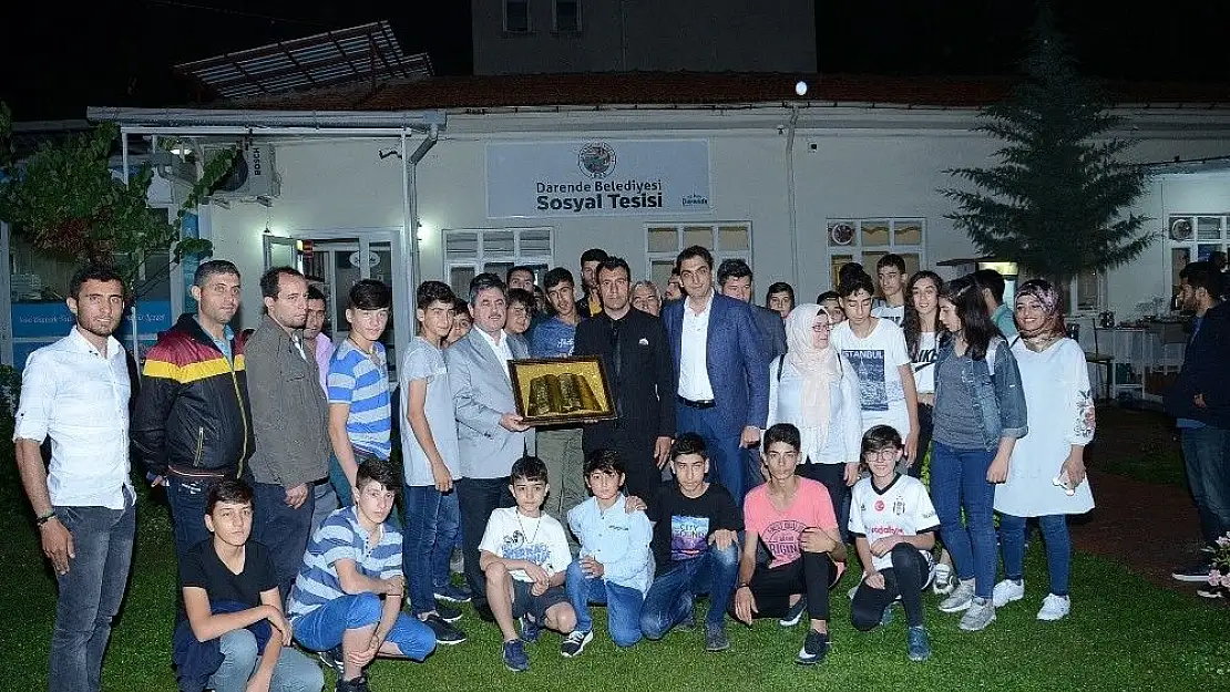 'Darende Belediyesinden genç sporculara iftar yemeği'