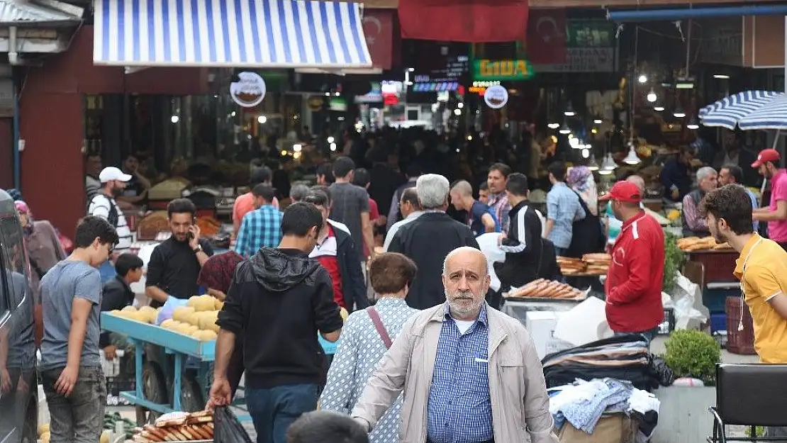 'Elazığ Kapalıçarşı´da Ramazan bereketi'