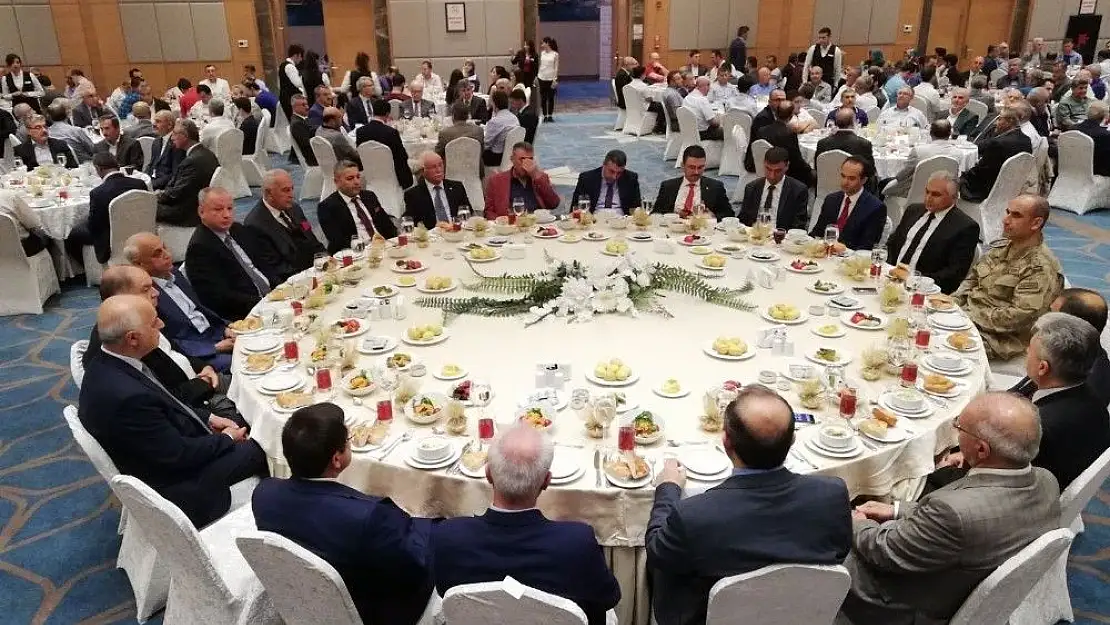 'Malatya Girişim Grubu iftar yemeği verdi'