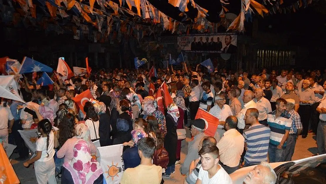 'AK Parti Besni karargah açılışı yapıldı'