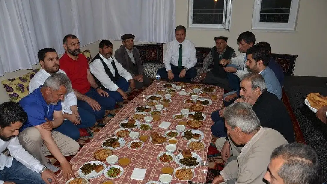 'Çakır, seçim çalışmalarını sürdürüyor'