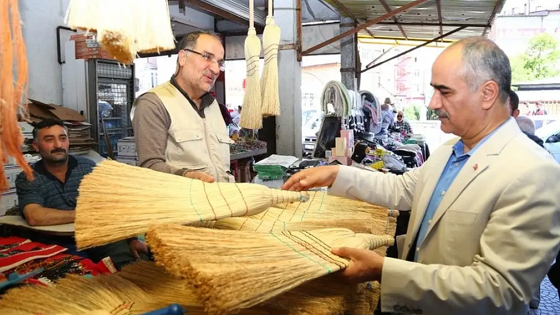 'Başkan Aydın, esnafla buluştu'