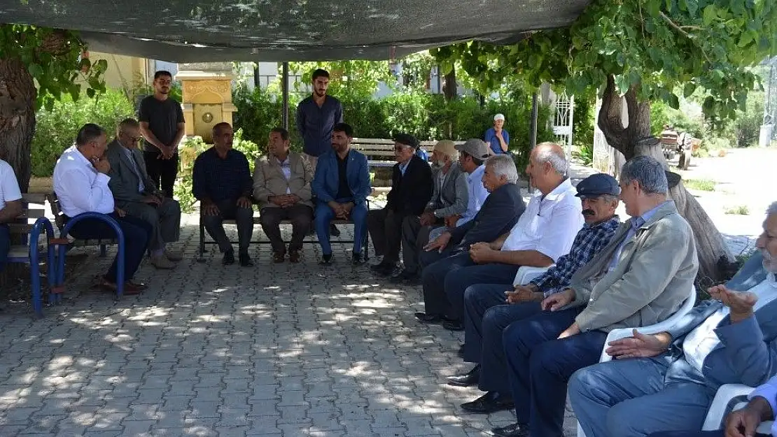 'MHP´li Fendoğlu şerbet dağıttı'