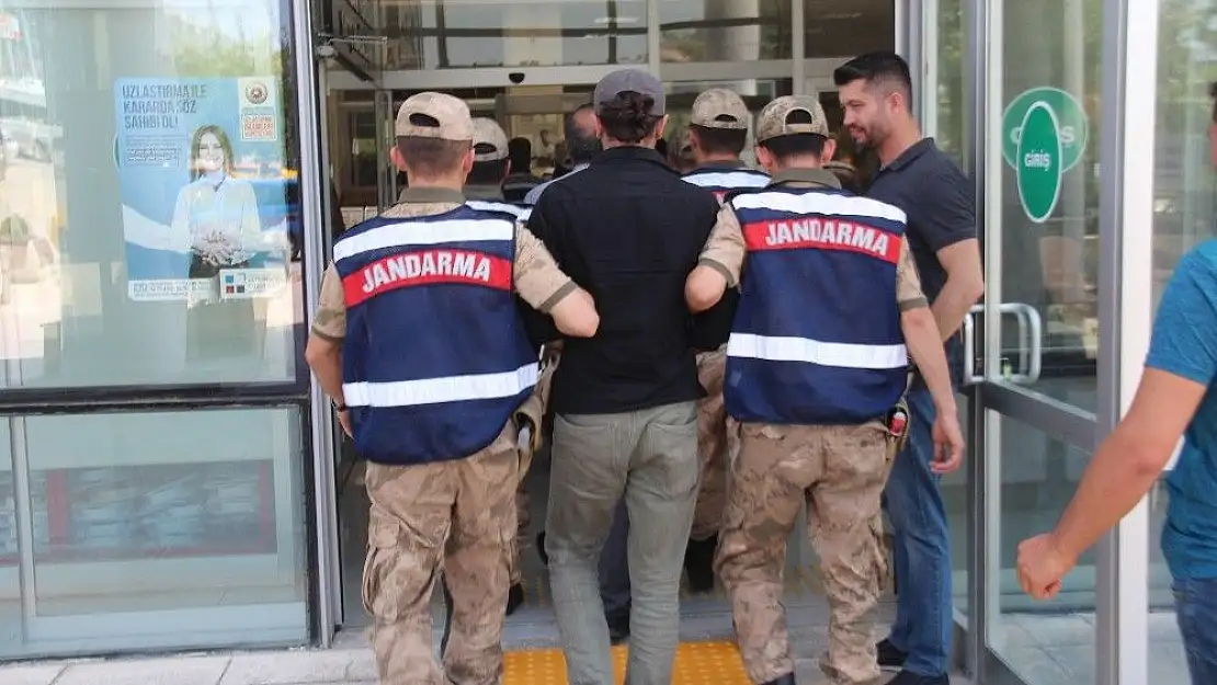 'Elazığ´daki PKK/KCK operasyonu: 7 şüpheli adliyeye sevk edildi'
