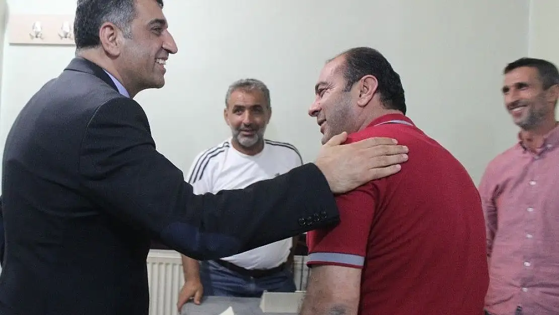 'Milletvekili Erol, seçim çalışmalarını aralıksız sürdürüyor'