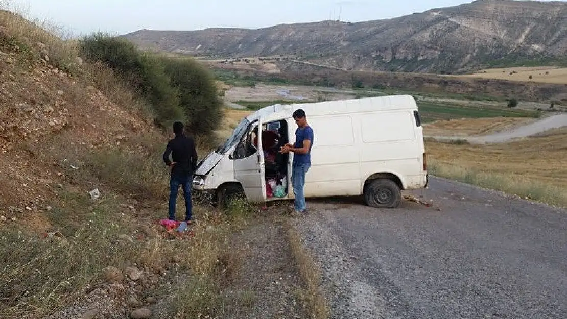 'Minibüs takla attı: 1 ölü'