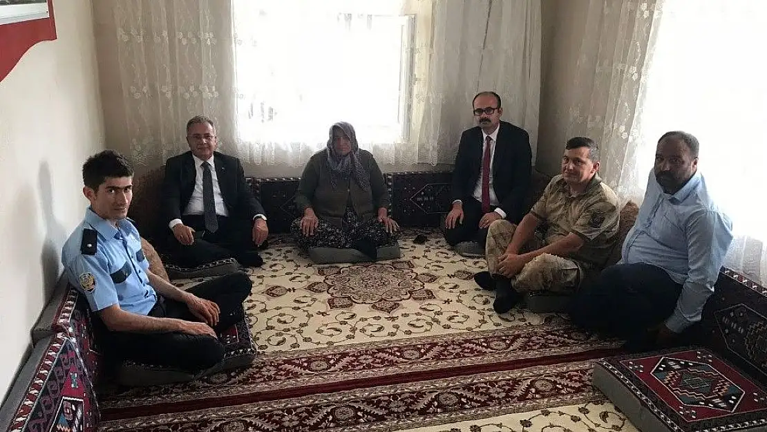'Kaymakam Erdem´den şehit ve gazi ailelerine ziyaret'