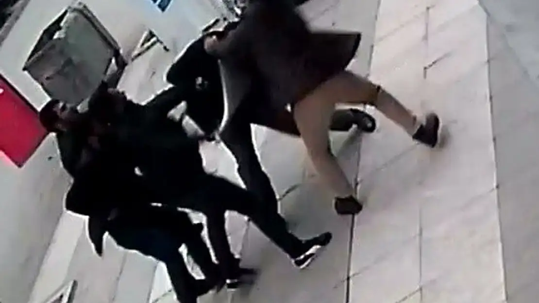 '22 bıçak darbesine 4 müebbet hapis'