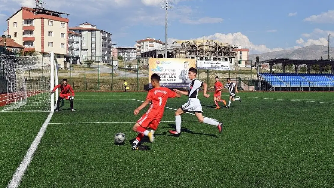 'Futbol turnuvası start aldı'