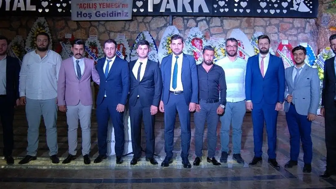 'Genç Asriad´ın yönetimi tanıtıldı'