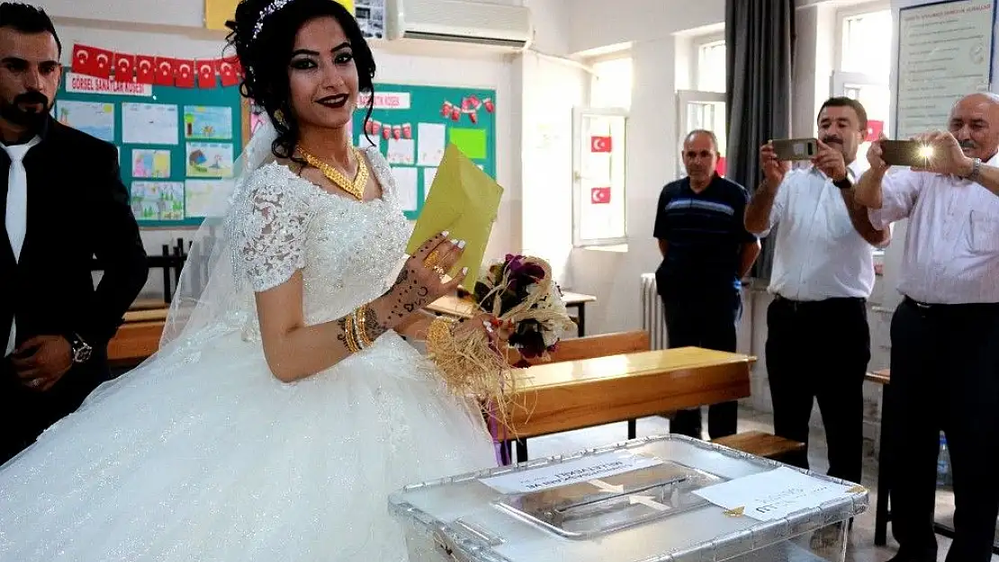 'Gelin damat zılgıtlarla sandık başına gitti'