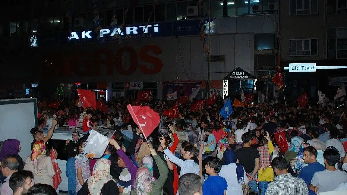 'Adıyaman´da coşkulu seçim kutlaması'