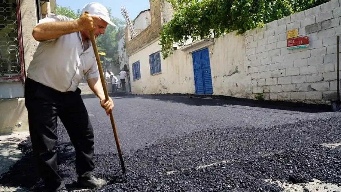 'Bahçelievler Mahallesinde sokak asfaltları yenileniyor'
