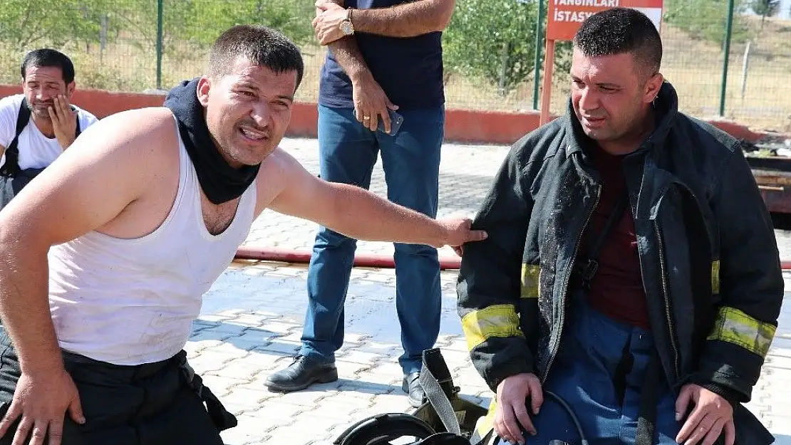 '600 derece ısıda tatbikat yapan itfaiyeci: ''Artık namaza başlayacağım'''