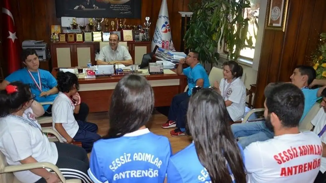 'Sesiz adımlardan ses getiren başarı'