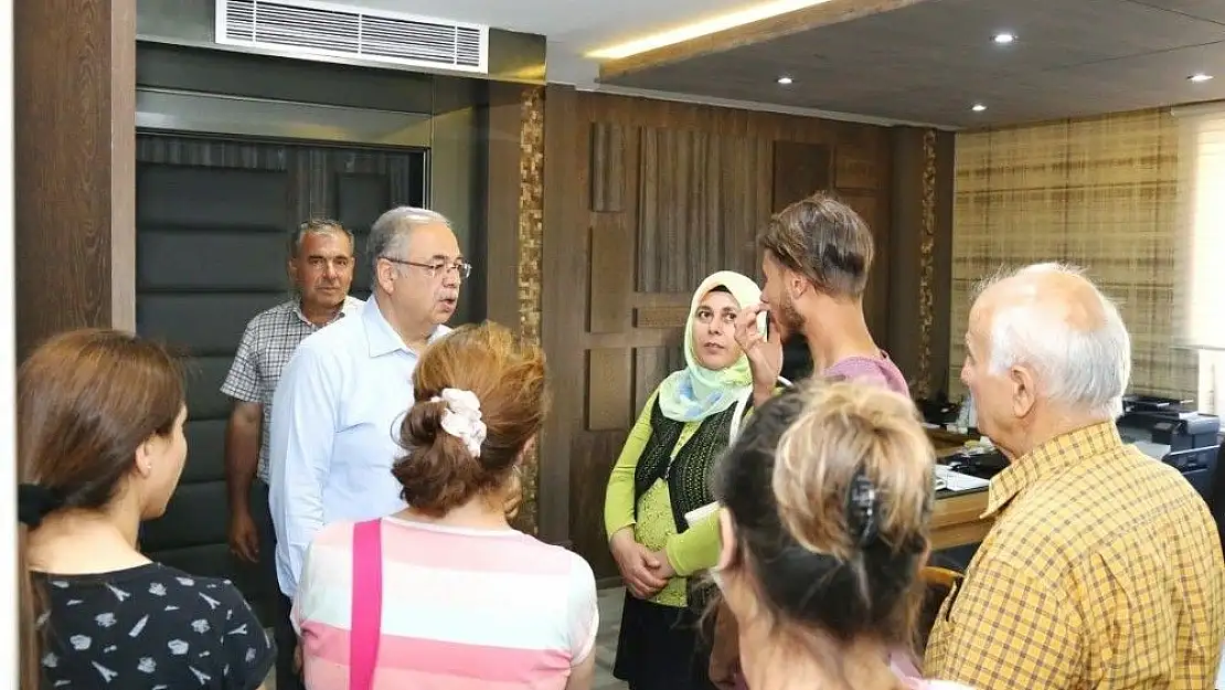 'Kutlu´nun makam kapısı sonuna kadar açık'